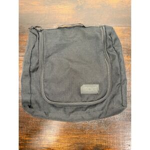 SOG Black Tactical Toiletry Bag Pouch Organizer Travel Dopp Kit